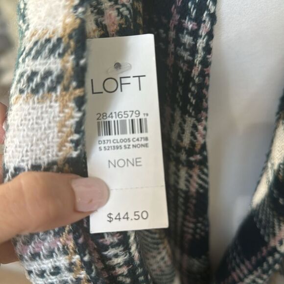New w/tags Loft plaid acrylic, infinity, scarf, cream, pink tan plaid - Picture 5 of 5